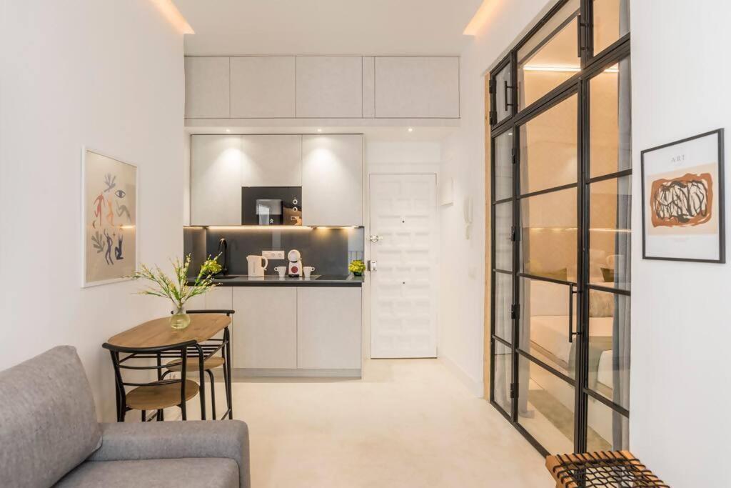 Gran Via Sol Location In Center Of Appartement *