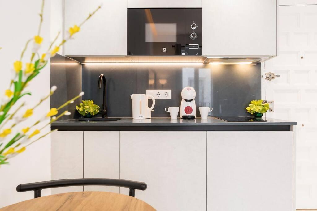 Gran Via Sol Location In Center Of Appartement *