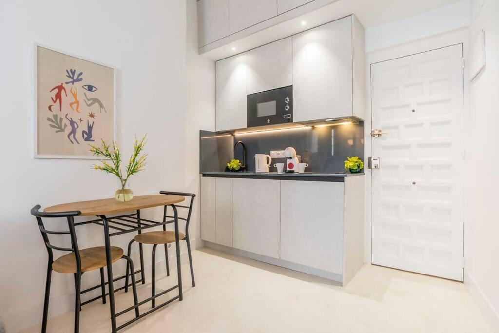 Gran Via Sol Location In Center Of Appartement